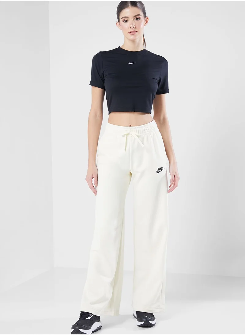 Nike Nsw Essential Slim Cropped Top