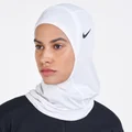نايكي أبيض