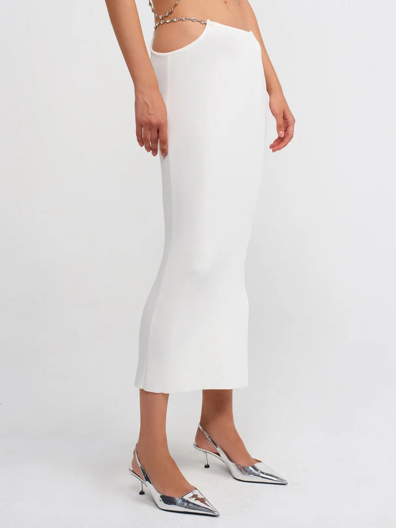ديلفين 80110 Low Waist Stoned Knitwear Skirt-Ecru