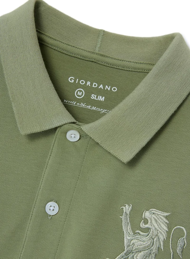 GIORDANO Men's 3D Lion Polo: Slim Fit, Bold Embroidery, Premium Pique
