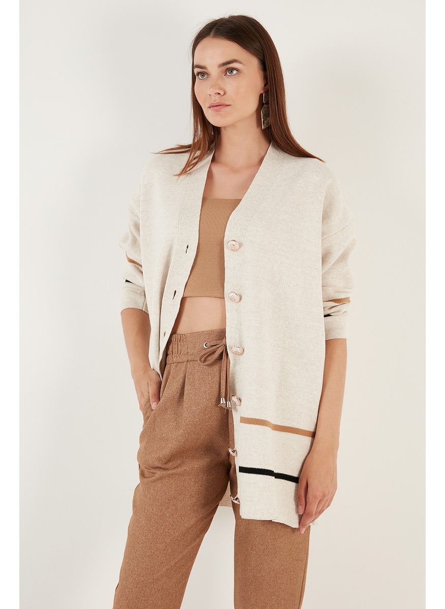 Lela V-Neck Buttoned Knitwear Cardigan Women's Cardigan 4615200  - Image 3