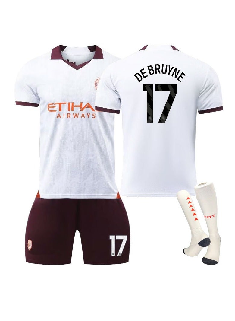 عام قميص مانشستر سيتي لكرة القدم خارج الملعب 23-24، دي بروين #17، مجموعة هدايا تتضمن القميص والشورت والجوارب بمقاس المراهقين والكبار. - Image 1