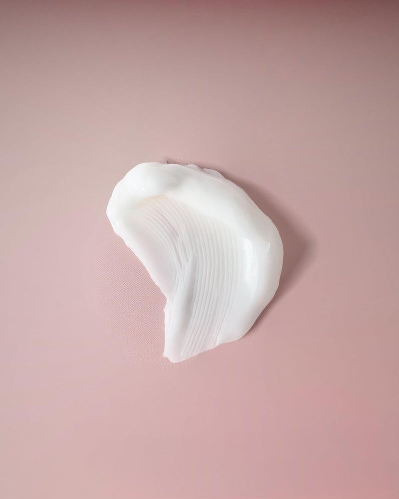 Ouidad Advanced Climate Control Featherlight Touch-Up Curl Gel Cream - 3.4 fl oz, Anti-Frizz Nano Technology, On-The-Go Style Refresher, Ideal for Fine to Medium Textures, For All Curl Types - Image 2