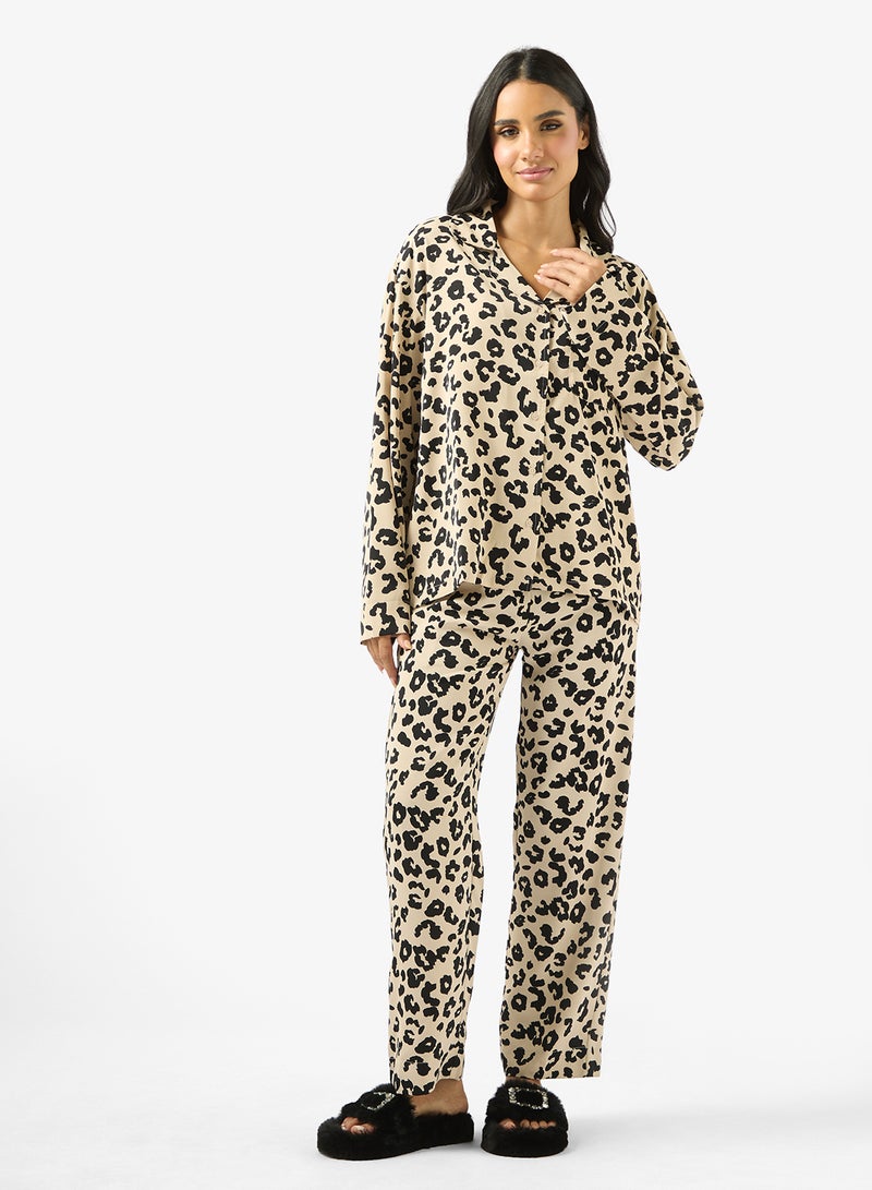 Ginger Satin Animal Print Relaxed Fit Shirt & Pyjama Set - Image 5