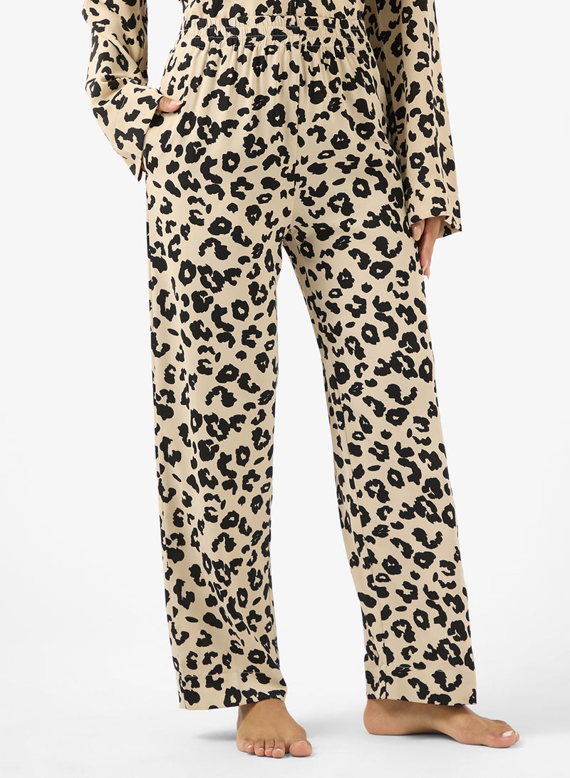 Ginger Satin Animal Print Relaxed Fit Shirt & Pyjama Set - Image 4