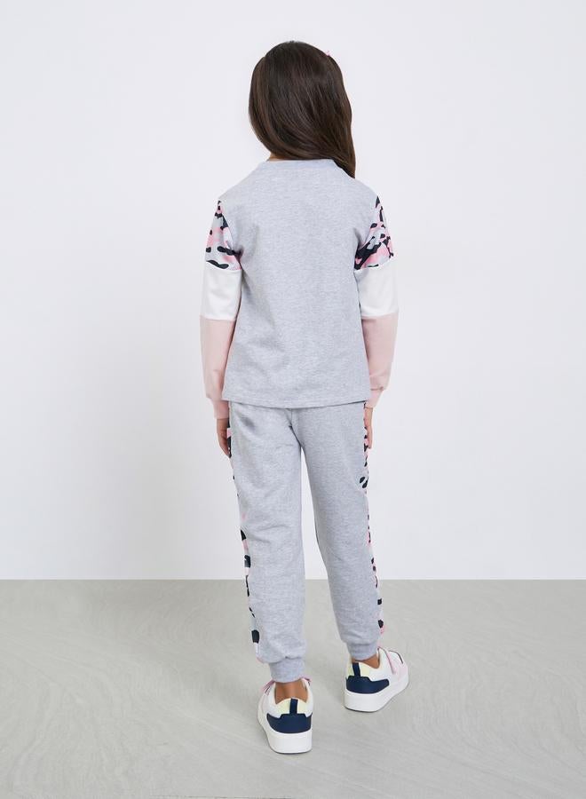 ستايلي مجموعة من سويت شيرت بألوان متداخلة مع جوغر - Image 4