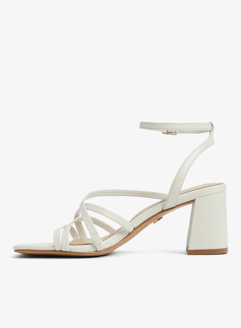 الدو صنادل بكعب عالٍ بحزام للكاحل