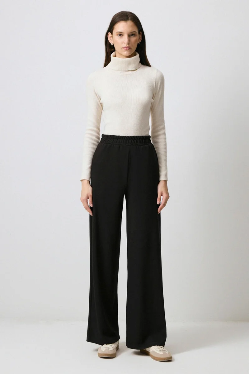توتشي Straight Fit Elastic Waist Trousers