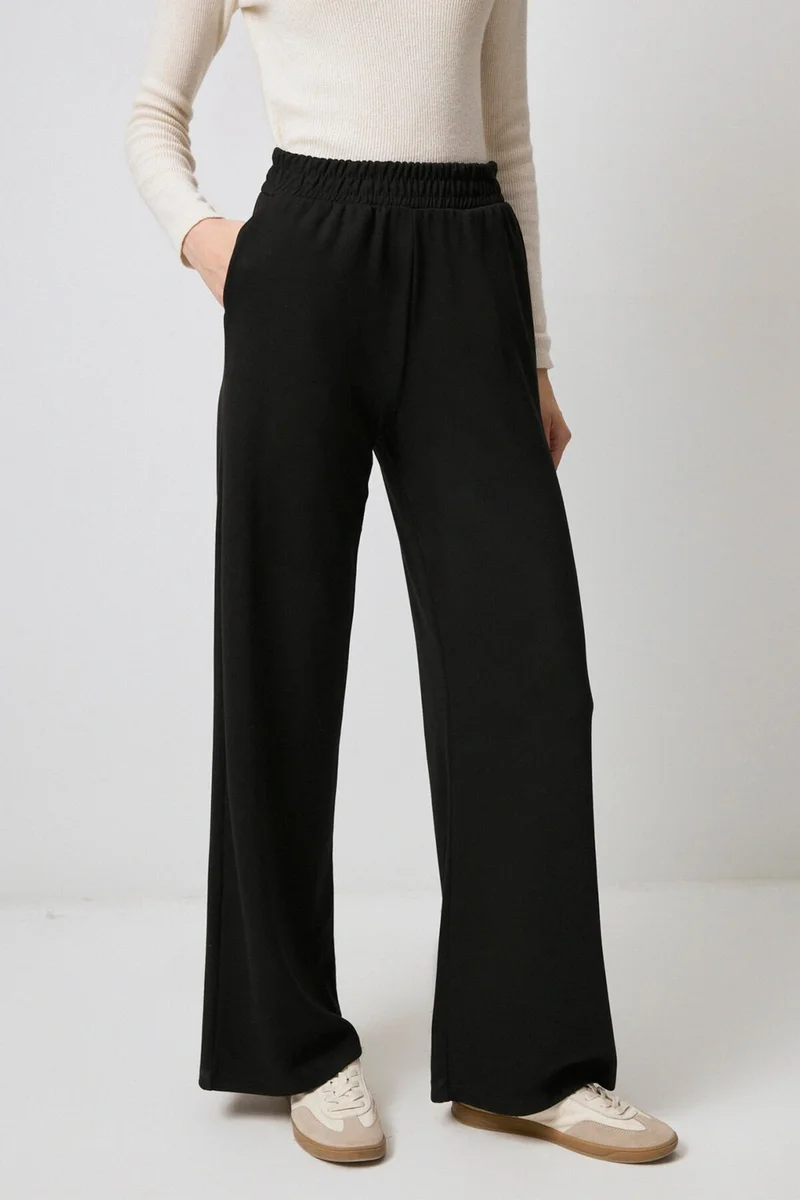 توتشي Straight Fit Elastic Waist Trousers