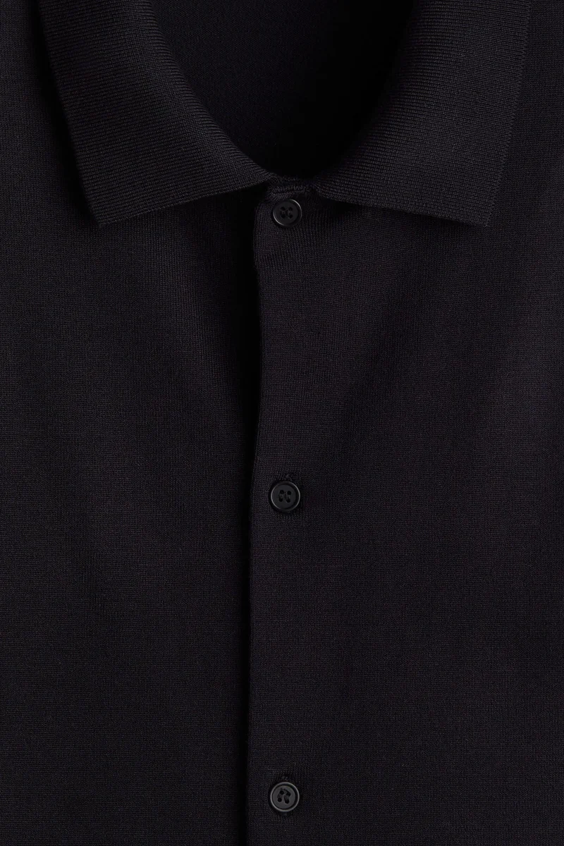 H&M  Regular Fit Fine-knit shirt for Men | Best Price UAE