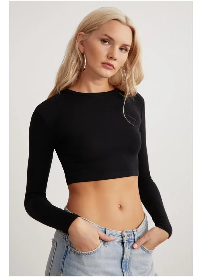 GRIMELANGE Grimelange Essie Women's Crew Neck Slim Fit Long Sleeve Crop Black Blouse