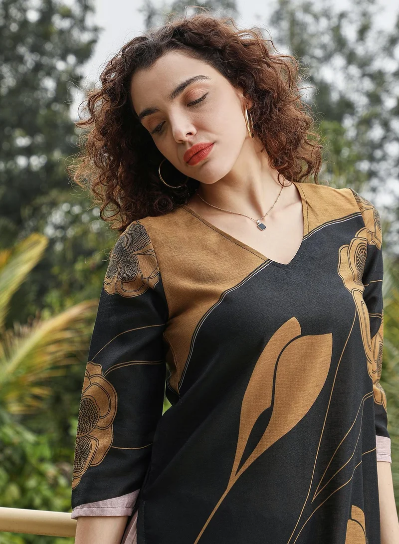Qissa  Women's Onyx Black & Ivory Beige Contrast Sprig Kurta Set For Casual Wear | V Neck | Quarter Regular Sleeves | 2 Piece Kurta Set Designed With Comfort Fit For Everyday Ethnic Wear for Women | Best Price UAE