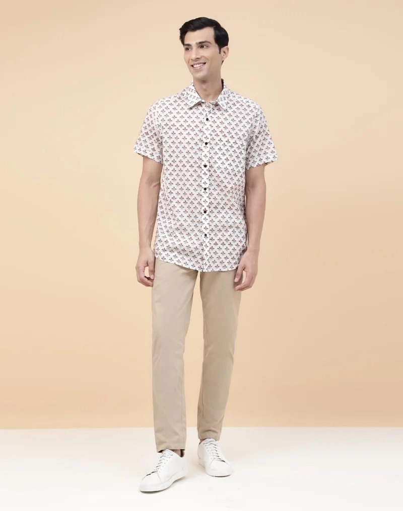 فاب انديا قميص قطن أبيض مطبوع يدويًا