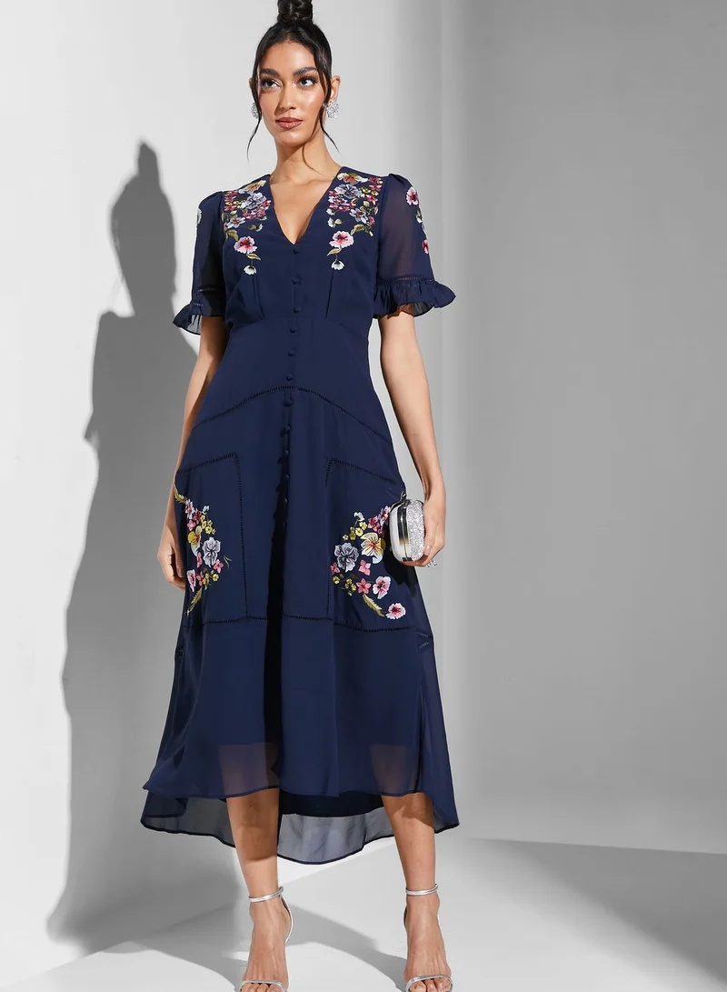 Hope & Ivy Claudine Embroidered Plunge Dress