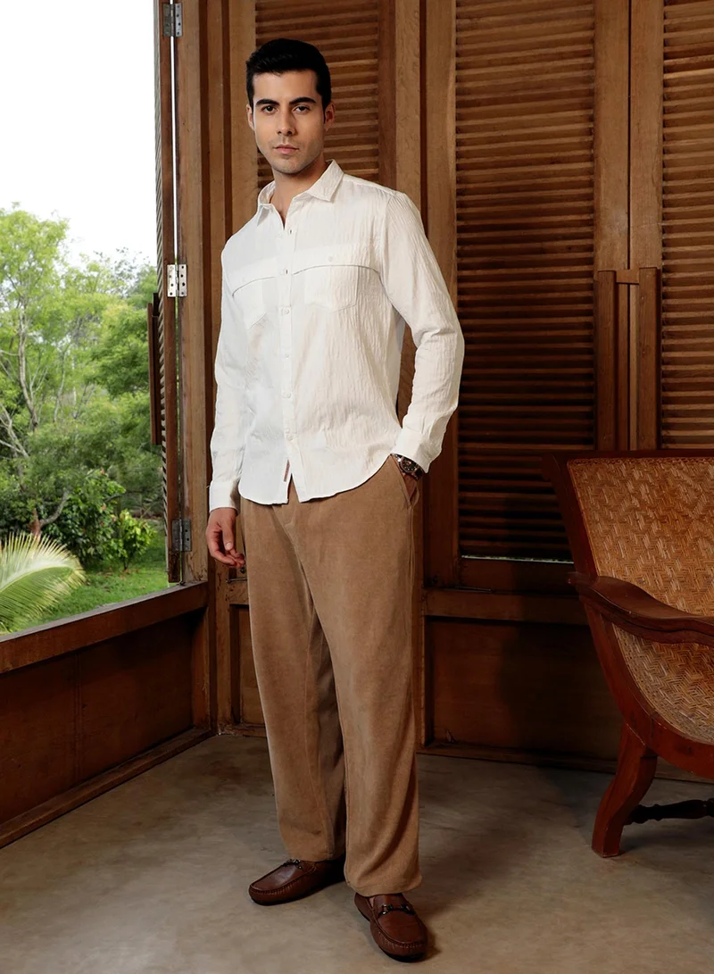 Campus Sutra Campus Sutra Men's Chalk White Aztec-Tactile Modular Shirt For Casual Wear | Spread Collar | Long Cuffed Sleeves | Button Closure | Shirt Crafted With Comfort Fit For Everyday Wear