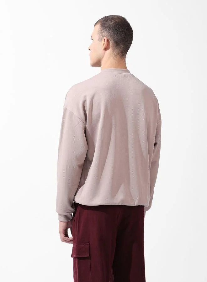 ذا انديان كراج كو Men Relaxed Fit Self Design Crew Neck Full Sleeves Sweatshirt