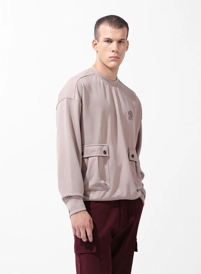 ذا انديان كراج كو Men Relaxed Fit Self Design Crew Neck Full Sleeves Sweatshirt