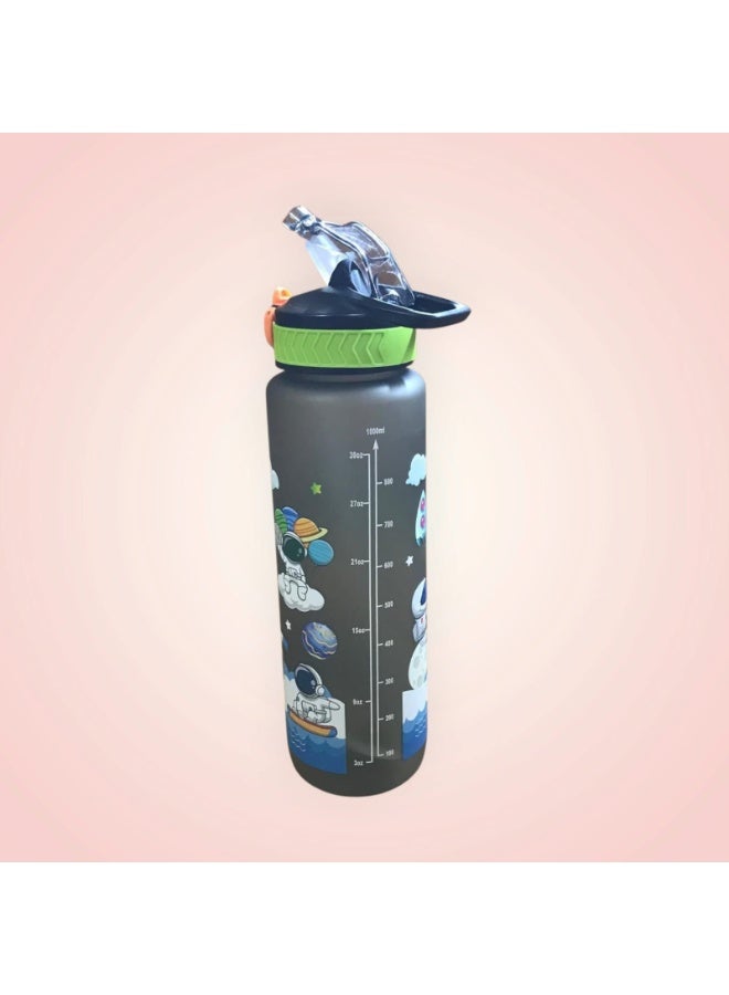 Astronaut-Themed Black Tinted Plastic Water Bottle – 1000ml Capacity – Stylish, Lightweight, and Perfect for Daily Use - Image 2