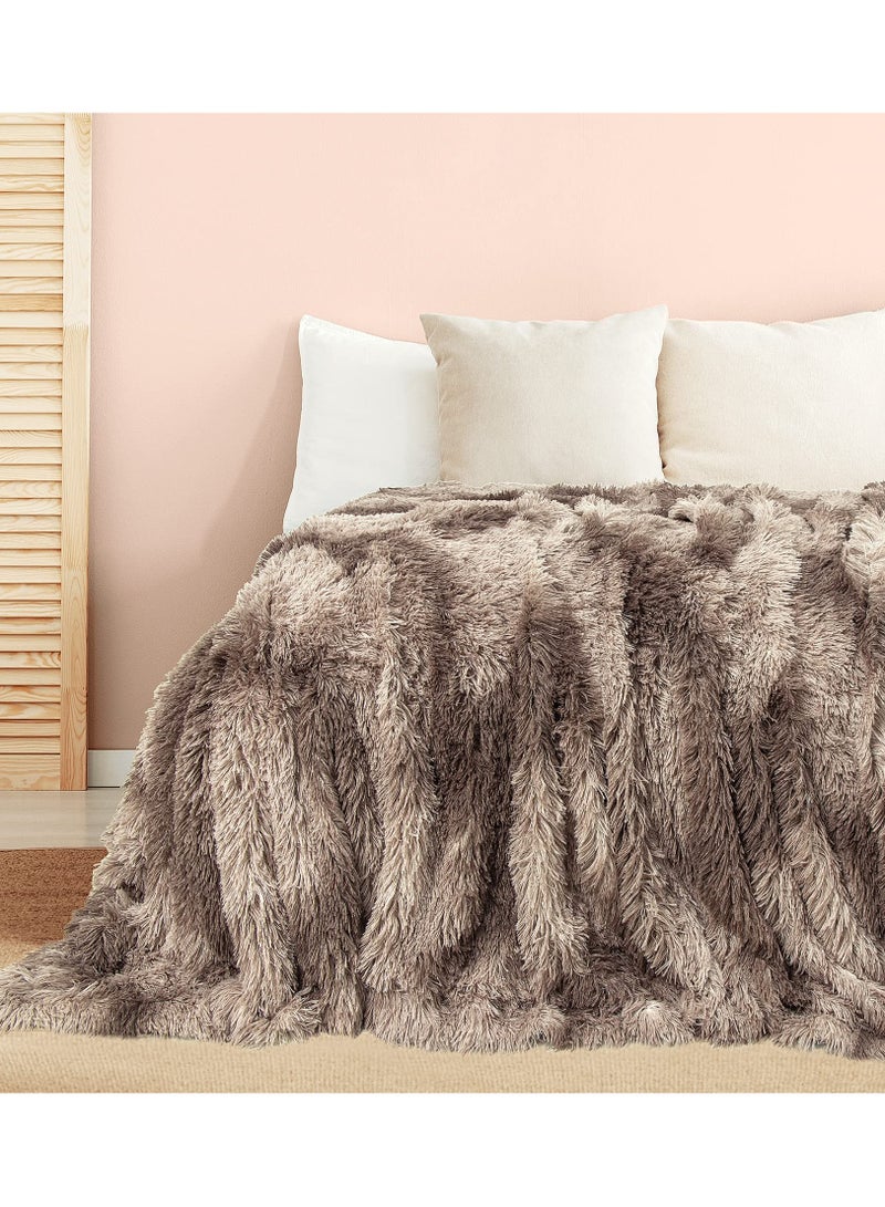 بطانية رمي زخرفية فائقة النعومة بقياس 50" × 63"، عكسية صلبة بفرو ثقيل وطويل، بطانية فخمة مريحة من الألياف الدقيقة تناسب الأريكة والسرير، بتصميم صبغ بني مرقط - Image 5