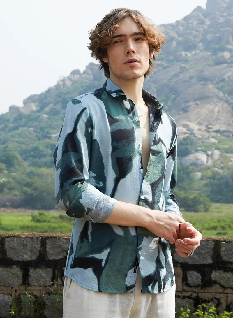 Campus Sutra Men's Emerald Green & Icy Blue Dark-Base Abstract Shirt