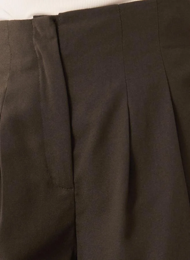 Styli Styli Solid High Rise Pleated Wide Leg Pants