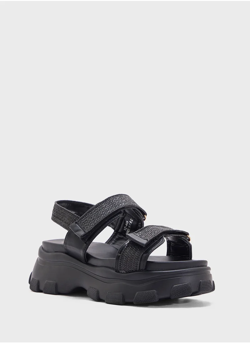 OZZO Chunky Flat Sandal
