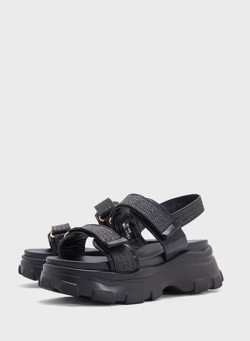 OZZO Chunky Flat Sandal