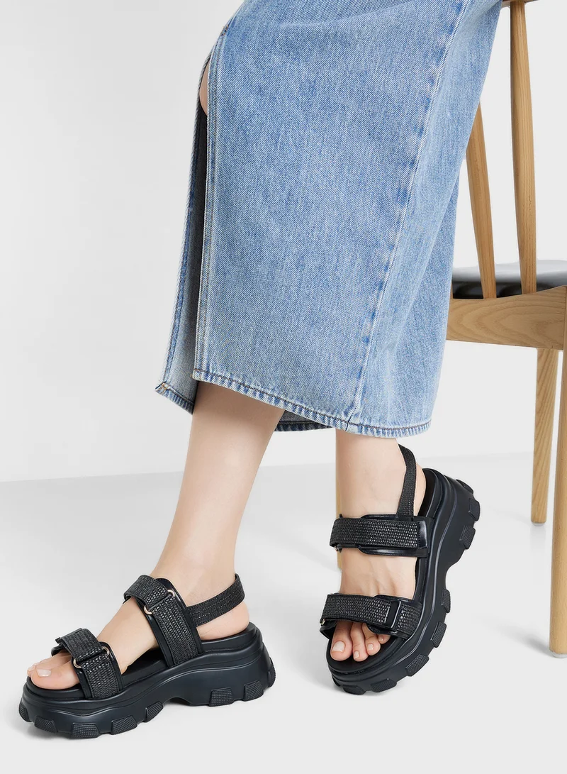OZZO Chunky Flat Sandal