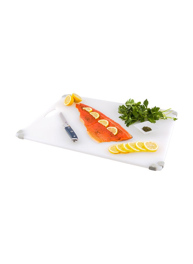 Restaurantware 18" x 24" White Durable Plastic Cutting Board - Rubber Corner Grips Prevent Slipping - Color-Coded for HACCP-Compliant - Measurement Markers for Precise Cutting - Dishwashable - 1-CT - Image 5