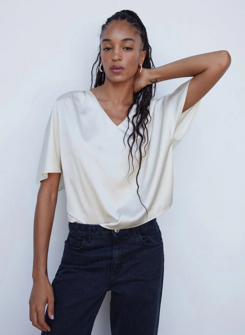 مانجو V-Neck Cape Sleeve Top