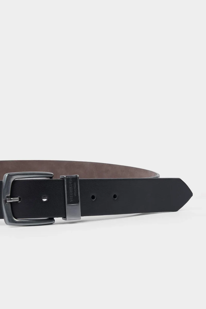 ديفاكتو Man Rectangle Clasp Faux Leather