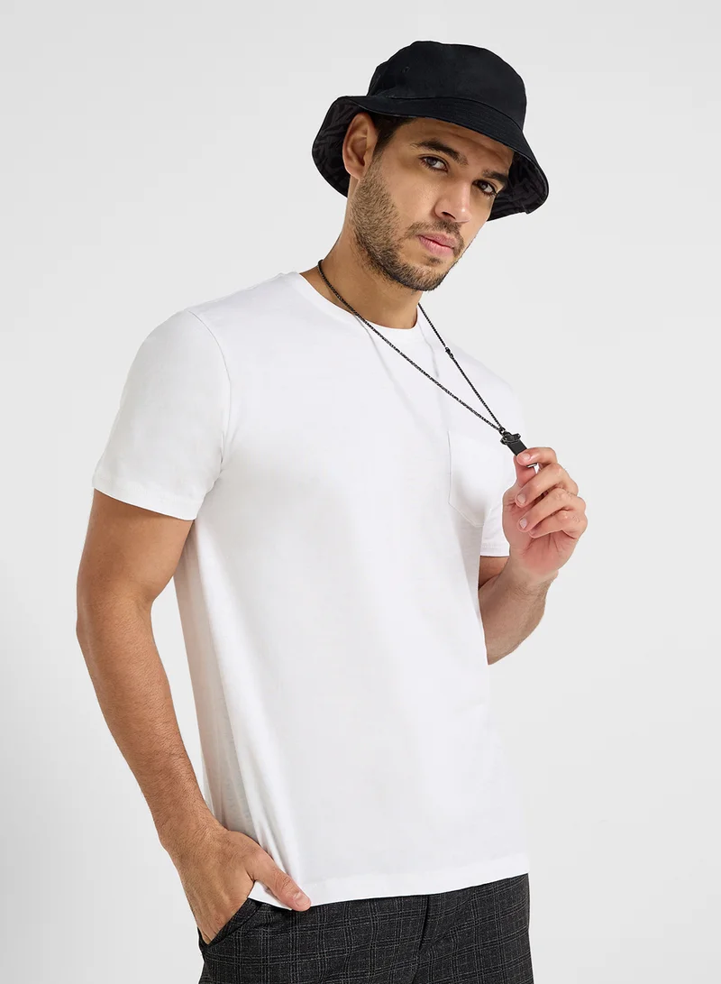 BRAVE SOUL Crew Neck Pocket T-Shirt
