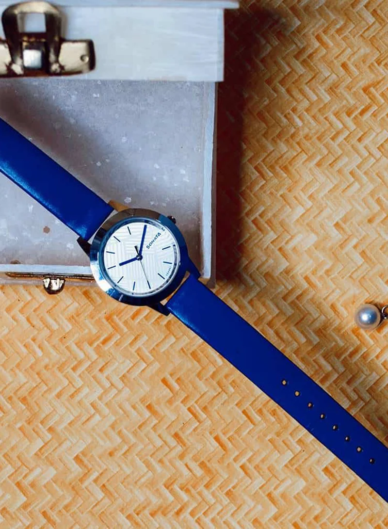 Sonata Women's Analog Round Shape Leather Wrist Watch 87019SL15 - 38.8 Mm