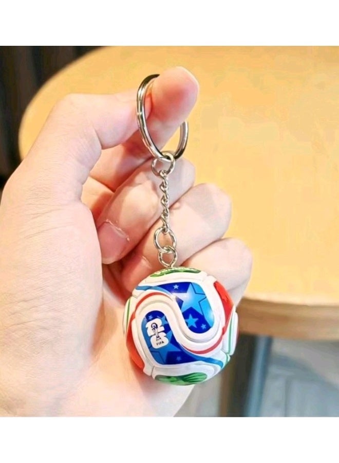 ميدالية مفاتيح كرة قدم ثلاثية الأبعاد، قلادة كرة قدم صغيرة بنمط كأس العالم هدية للمشجعين - Image 4
