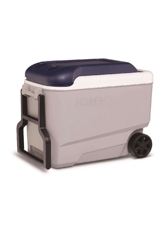 Igloo MaxCold Ultratherm Insulation Roller Cooler with Tow Handle Grey 40 quart 34226 - Image 2