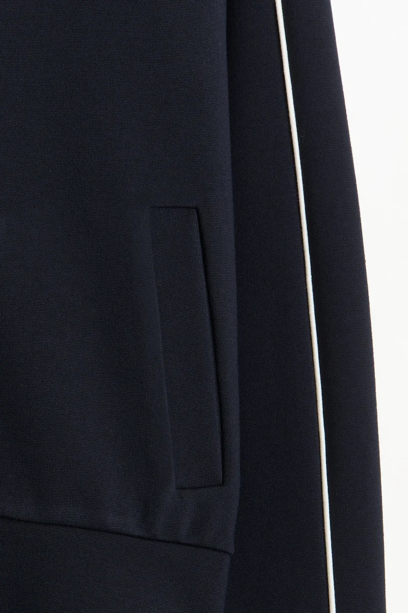 اتش اند ام جاكيت رياضي بتفاصيل حواف رفيعة