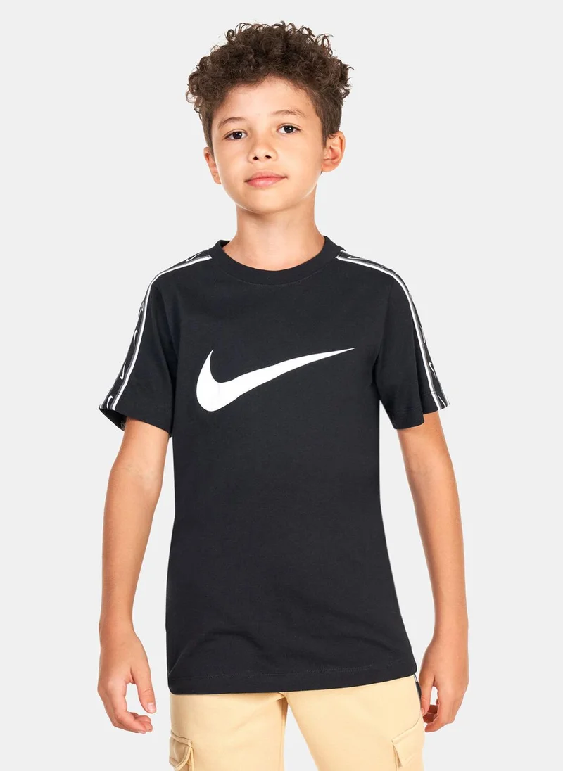 Nike Kids' Sportswear Repeat T-Shirt (Older Kids)