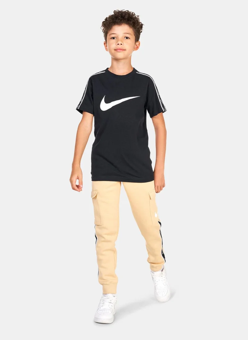 Nike Kids' Sportswear Repeat T-Shirt (Older Kids)