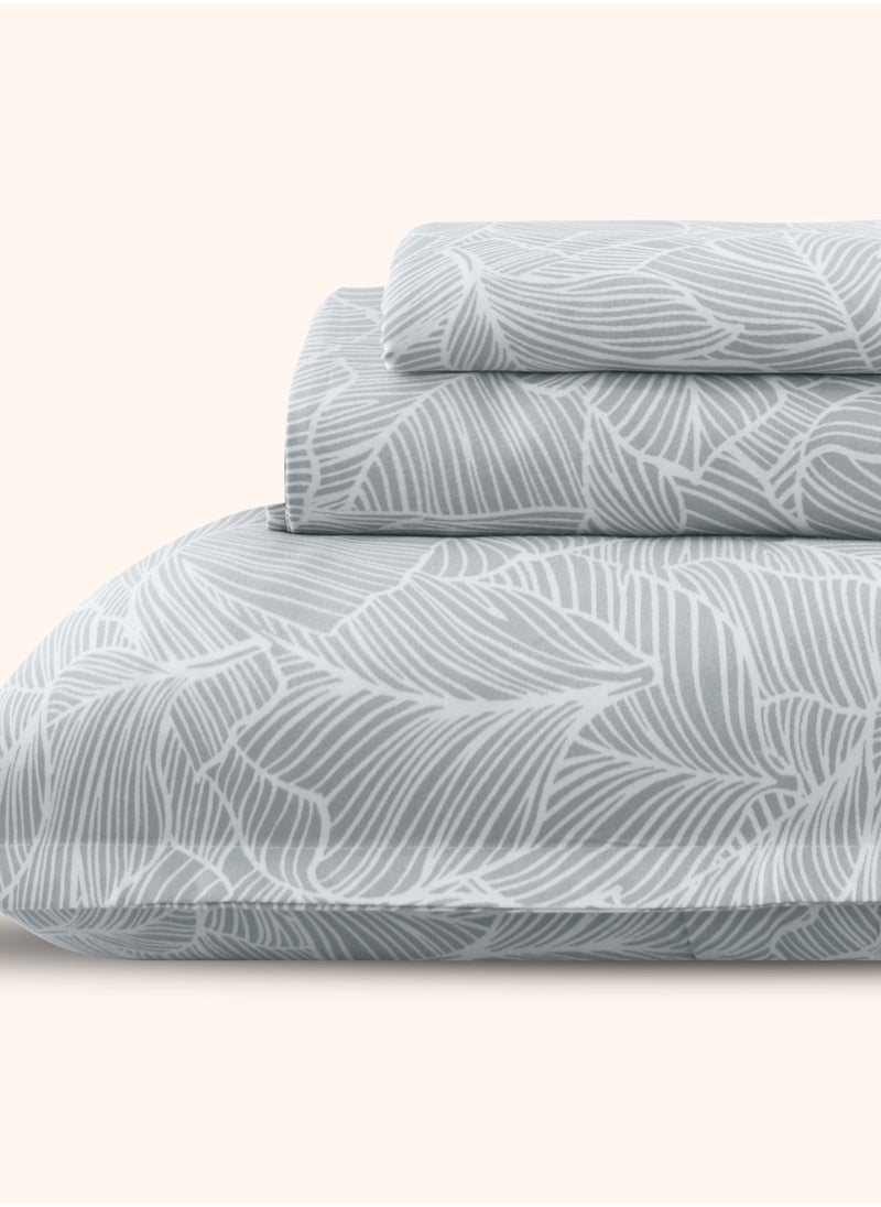 مورانو Morano Sofia Bedsheet Set, Microfiber Material with a Cotton-Like Touch for a Soft and Breathable Feel, Ideal for Double Beds, Measuring 240 x 260 CM, Includes Pillowcases (Banana Leaf-Silver)  طقم ملاءات سرير مورانو صوفيا، مصنوع من مادة الألياف الدقيقة بملمس يشبه القطن لملمس ناعم وجيد التهوية، مثالي للأسرة المزدوجة، مقاس 240 × 260 سم، يتضمن أكياس وسائد (ورقة موز - فضي)  - Image 2
