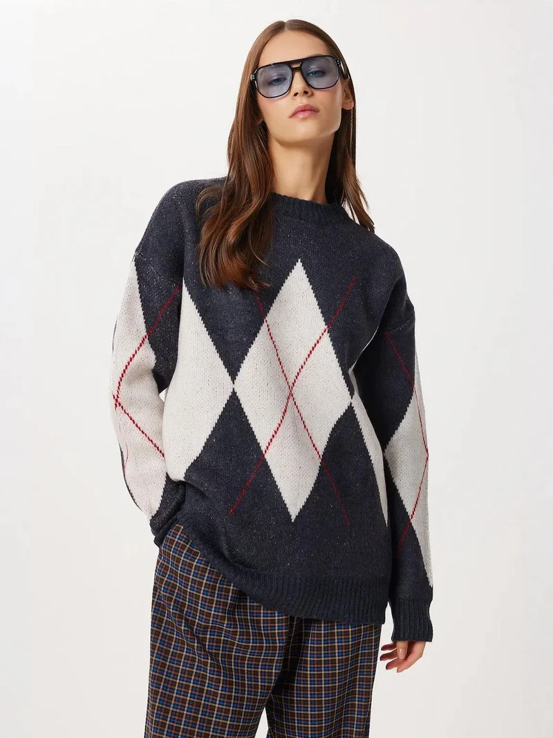 إسطنبول الساحرة ISTANBUL Oversized Sweater with Argyle Pattern