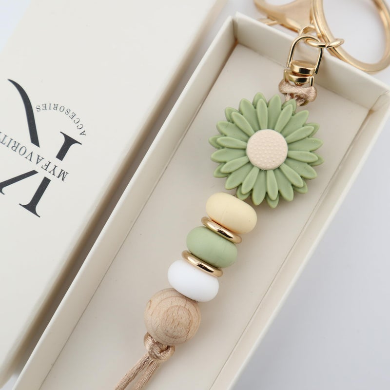 MyfavoriteK Flower Cute Silicone Beads Keychain for Women Girls Beaded Key Ring Holder for Car Keys Purse Charm Backpack (Green) - Image 4