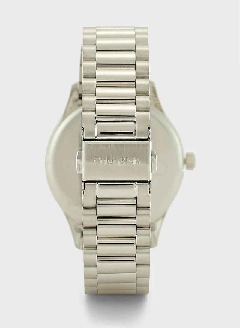 CALVIN KLEIN Iconic Analog Watch