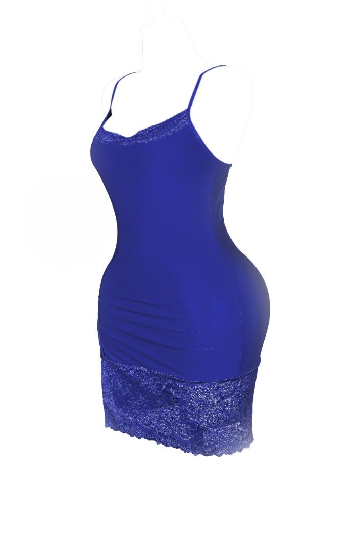 MANIKAN MANIKAN women's dress Elegant short  with a side slit and lace on the edges  - Image 3