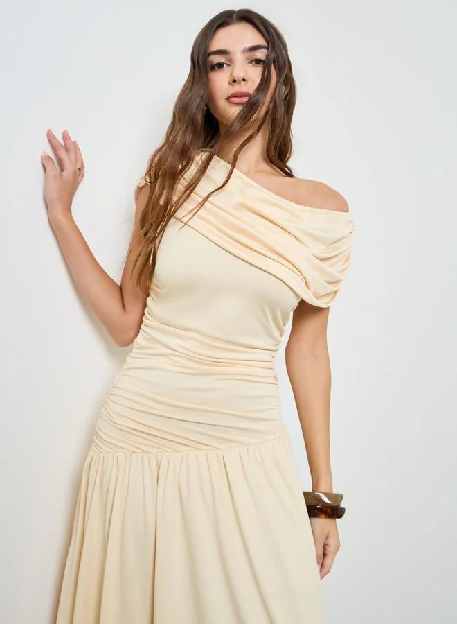 ستايلي Beige One-Shoulder A-Line Maxi Dress