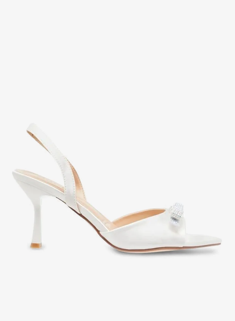 سيليست صنادل نسائية بكعب ستيليتو مزينة بفيونكة وحزام خلفي