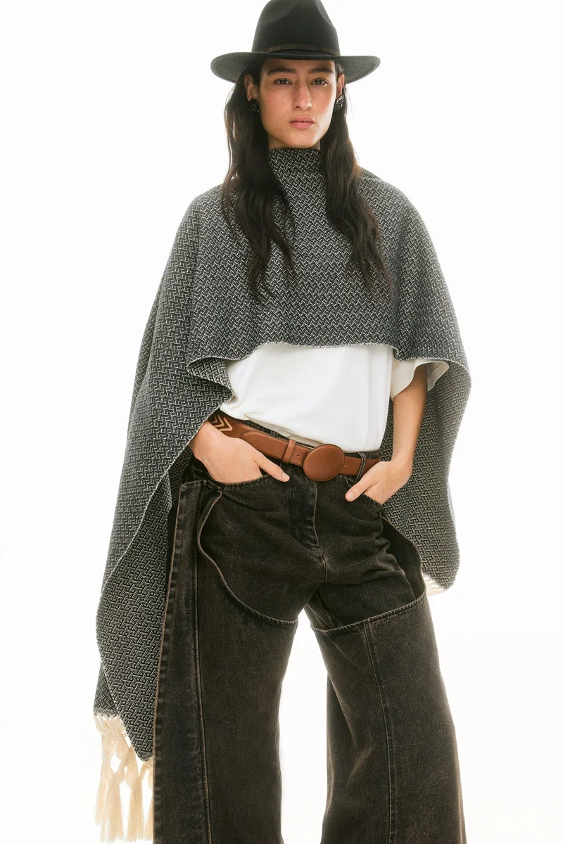 H&M Fringed cotton shawl