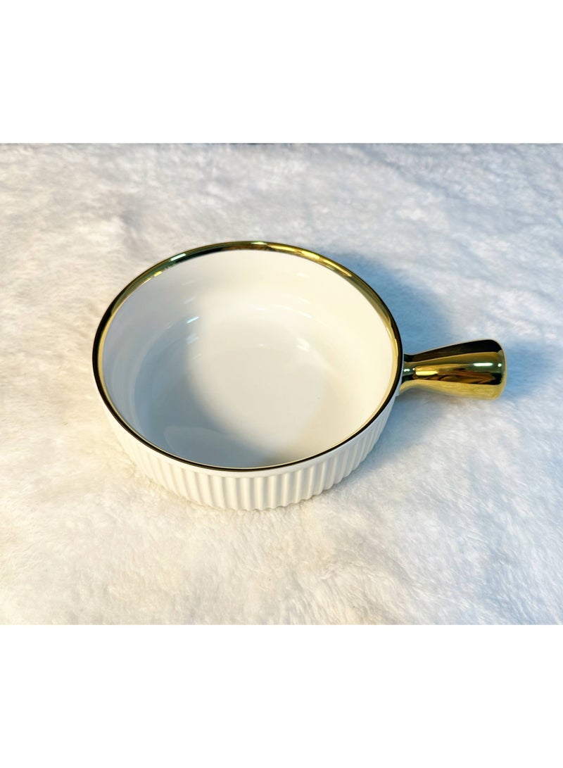 مقلاة أو مقلاة من البورسلين تتميز بإطار مزخرف متعددة الالوان - Image 1