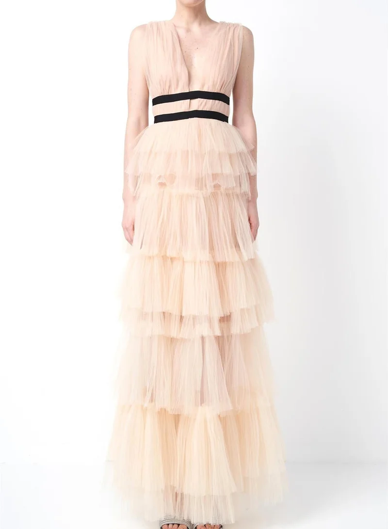 ترو ديكادينس Nude Eliza Plunging Neck Layered Tulle Skirt Maxi-Dress