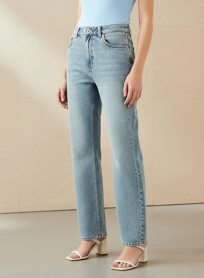 Women Straight Fit Mid-Rise Jeans