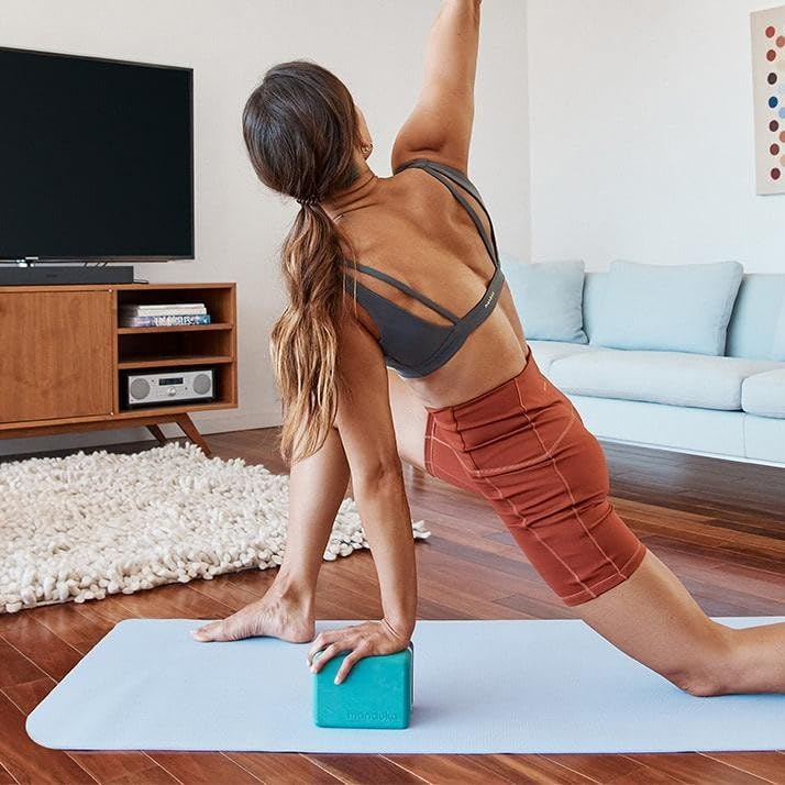 Manduka Begin Yoga Mat 68" - 5mm Cushioning | Comfortable, Lightweight & Reversible with Alignment Stripe | Budget-Friendly | 68 x 24 inches - Image 2